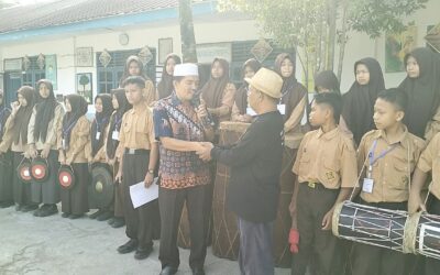 Alumni dan YYBBM Raptama Serahkan 1 Set Gordang Sambilan ke SMPN 1 Kotanopan