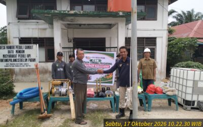 Pemdes Batumundom Terima Bantuan Alat Damkar dari PT DAL dan PT MAL